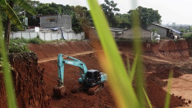 Pembangunan Tol Cijago terhambat pembebasan lahan (Suara.com/Muhaimin A Untung)