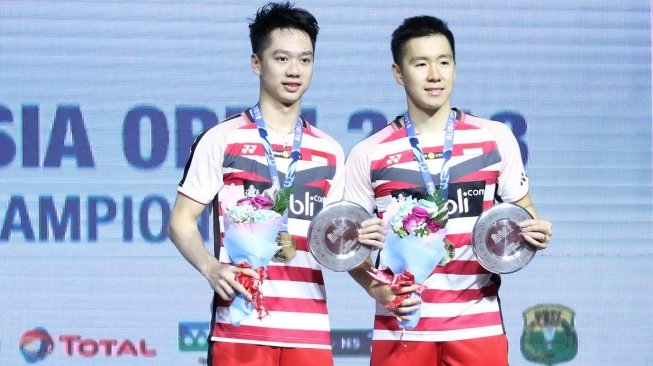 Pasangan ganda putra Indonesia, Kevin Sanjaya Sukamuljo/Marcus Fernaldi Gideon—The Minions—menjuarai Indonesia Open 2018 di Istora Senayan, Jakarta, Minggu (8/7). [Humas PBSI]