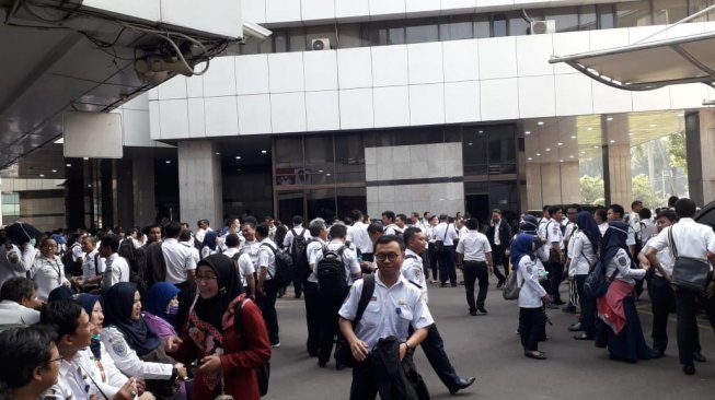 Pasca Kebakaran Pegawai Kemenhub Belum Diizinkan Masuk Gedung