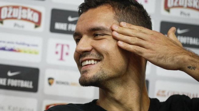 Bek Kroasia Dejan Lovren saat jumpa pers. Adrian DENNIS / AFP