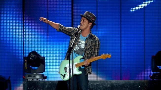 Chord It Will Rain Bruno Mars dengan Kunci Gitar Paling Mudah