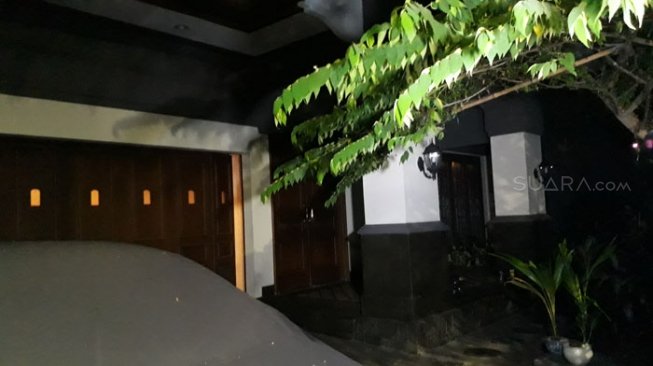 Rumah Dirut PLN Sofyan Basir Digeledah KPK dari Pagi sampai Malam