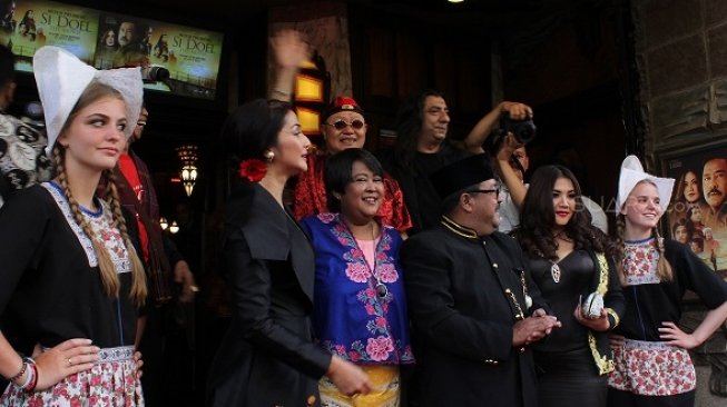 Suasana jelang gala premiere Si Doel The Movie di Amsterdam. [suara.com/Madinah]