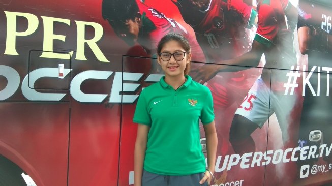 Pemain Timnas Putri Ini Berprestasi di Dalam dan Luar Lapangan