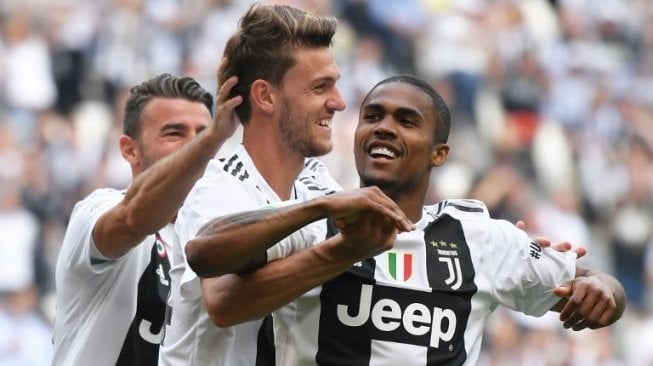 Bek Juventus, Daniele Rugani (tengah) (MARCO BERTORELLO / AFP)