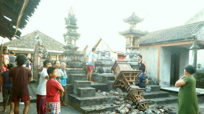 Gempa di Lombok Dirasakan Warga Bali, Satu Pura Roboh