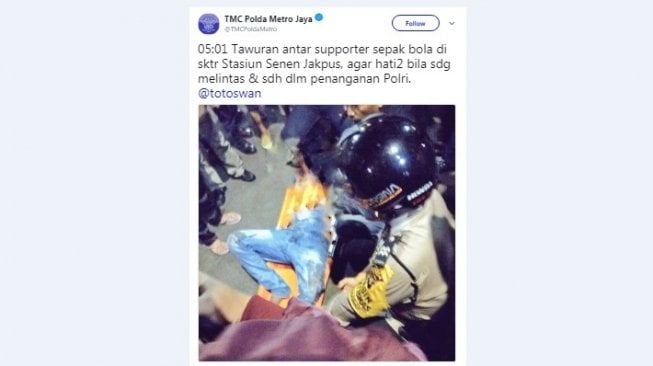 Tawuran sebabkan jadwal KRL terganggu pada, Sabtu (27/7/2018). [Twitter]