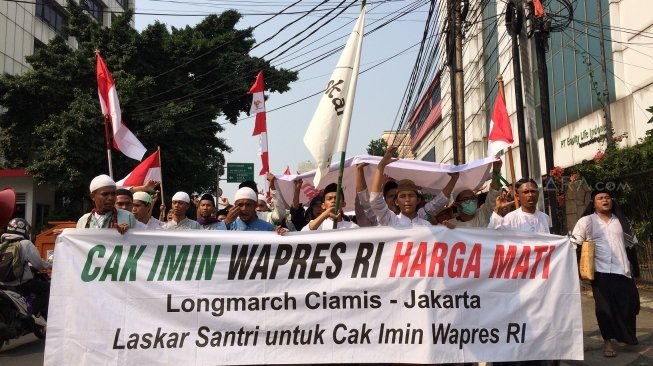 Klaim Jalan Kaki Banjar - Jakarta, Laskar Santri Dukung Cak Imin