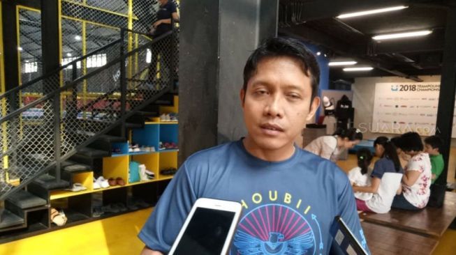 Pelatih Trampolin Indonesia, Lulu Manurung, ditemui di pelatnas trampolin Indonesia di Houbii Urban-Adventure Park, Pondok Indah, Jakarta, Selasa (31/7/2018). [Suara.com/Arief Apriadi]