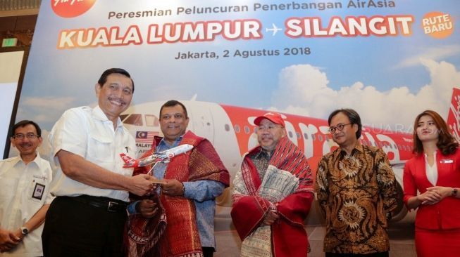 Menko Luhut: Silangit Bisa Jadi Bandara Penghubung Regional