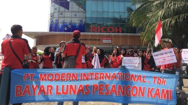 Nasib Pecatan Sevel Terlunta-Lunta Alih Profesi Jadi Tukang Ojek