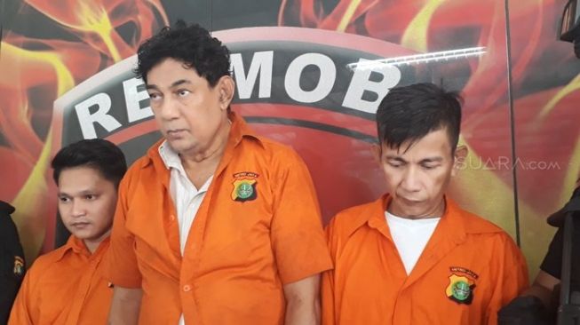 Ngaku Suka Beri Hadiah ke Janda, Trio Penghipnotis Tipu Emak-emak