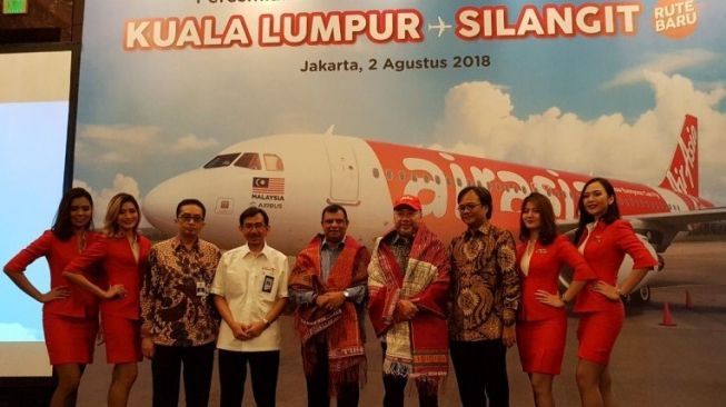 28 Oktober, AirAsia Mulai Penerbangan Malaysia-Danau Toba