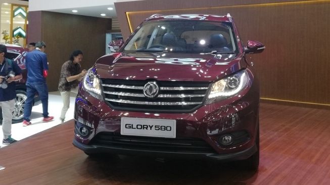 Di GIIAS 2018, DFSK Gelar Promo untuk Glory 580