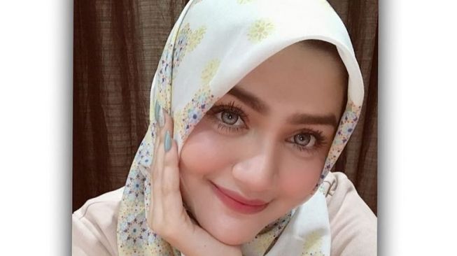 Alhamdulillah, Pacar Billy Syahputra Putuskan Berhijab