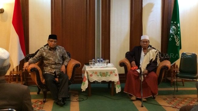 Kiai NU Temui Ketum PBNU Bahas Cawapres Jokowi