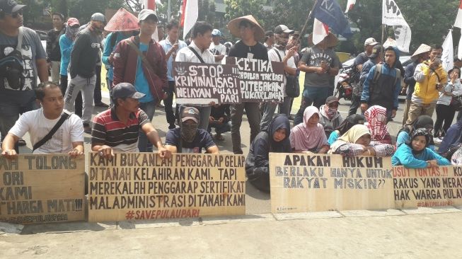 Ketua RW Dikriminalisasi, Warga Pulau Pari Demonstrasi Pengadilan