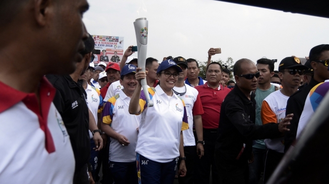 Ketua MPR dan Sri Mulyani Semarakan Kirab Obor Asian Games di Lampung