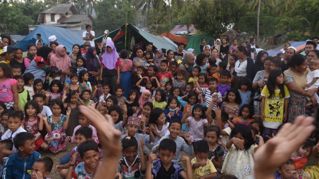 Anak-anak korban gempa Lombok. (Antara)
