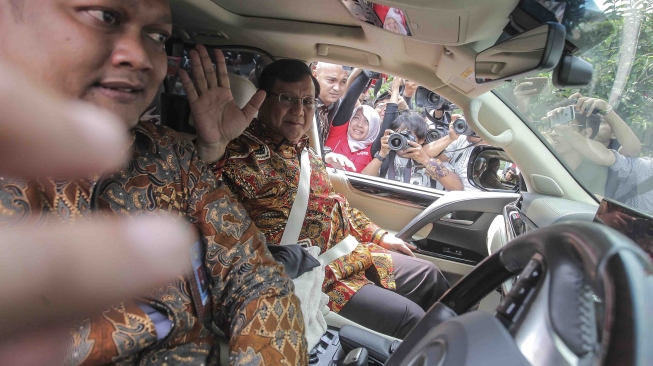 Jokowi Sudah Pilih Ma'ruf Amin, Prabowo Masih Sibuk Cari Cawapres