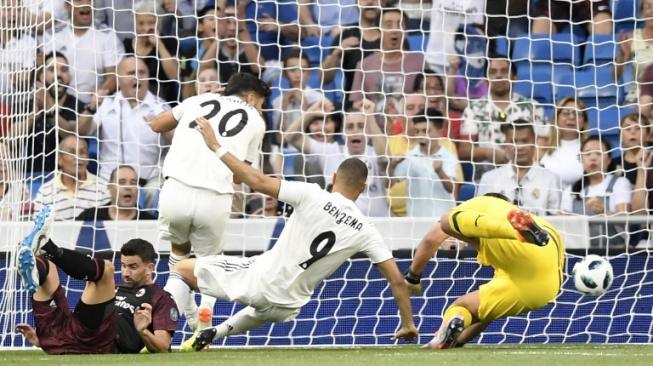 Real Madrid Taklukkan AC Milan di Trofeo Santiago Bernabeu