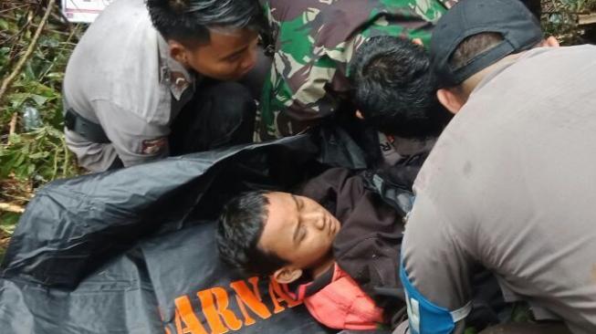 Cerita Jumaidi Lompat dari Pesawat Dimonim Air Bersama Sang Ayah