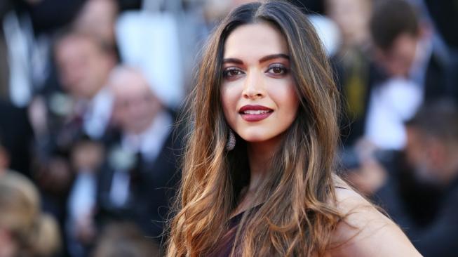 Deepika Padukone Mulai Belanja Keperluan Pernikahan