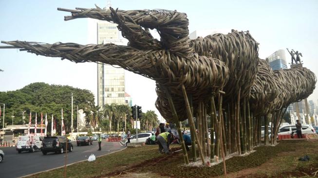 Pembuat: Instalasi Bambu Getah Getih Cepat Rapuh karena Lingkungan Jakarta