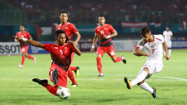 Dalam pertandingan tersebut Timnas Indonesia kalah 1-2 dari Palestina.[Suara.com/Oke Dwi Atmaja]