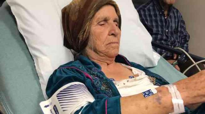 Bawa Pisau, Polisi Lumpuhkan Nenek 87 Tahun dengan Alat Kejut