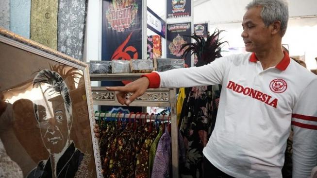 Ganjar Ajak UKM di Jateng Gotong Royong Kalahkan Retail Modern