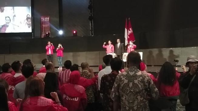 Gagal Dampingi Jokowi, PSI Dukung Mahfud MD Jadi Cawapres 2024