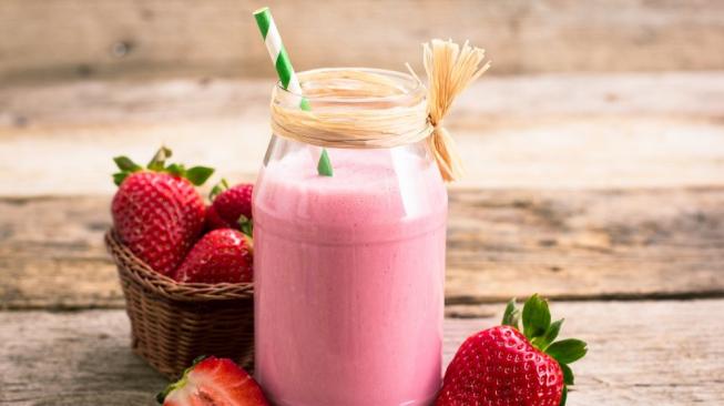 Minuman Apa yang Bagus untuk Diet, Shakes atau Smoothies?