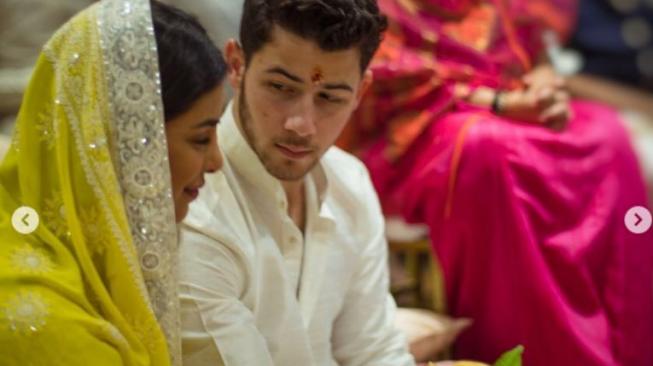 Priyanka Chopra dan Nick Jonas. (Instagram)