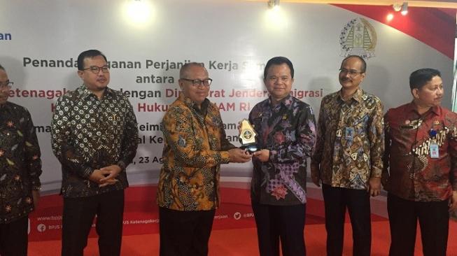 Permudah Layanan di Luar Negeri, BPJS Gandeng Dirjen Imigrasi