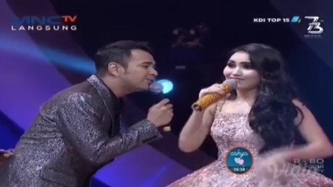 Petikan cuplikan video Raffi Ahmad nyanyikan lagu Akad untuk Ayu Ting Ting [Instagram]