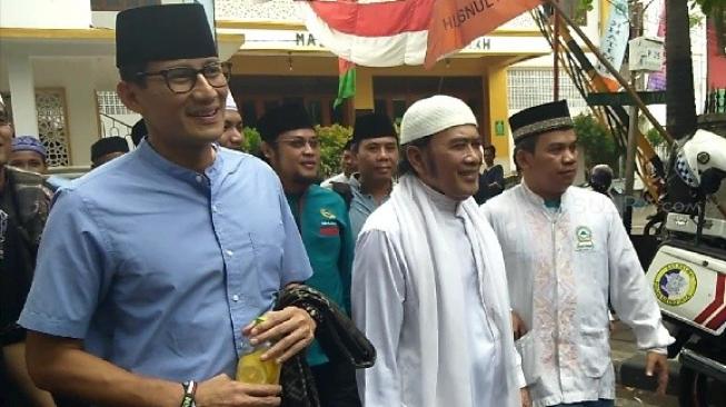 Anies Berharap Sandiaga Datang saat Pembacaan Surat Mundur Wagub