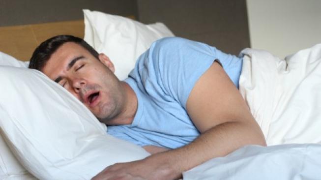 Kelelahan Bikin Tidur Ngiler, Mitos atau Fakta?