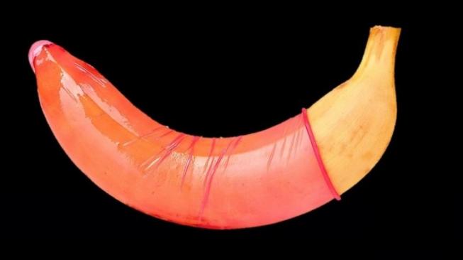 Kondom untuk menutup buah (youtube.com/mycrafts)
