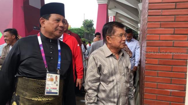 Prabowo Sambut JK di Arena Pencak Silat, Megawati Fokus Nonton