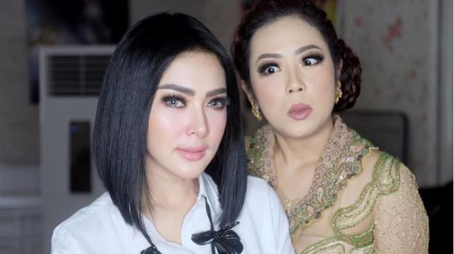 Syahrini dan Soimah Foto Bareng, Komentar Rina Nose Bikin 