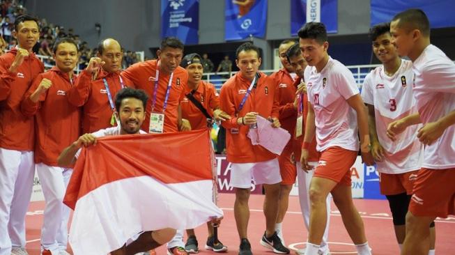 Tim sepak takraw Indonesia berhasil menambah medali emas Asian Games 2018 setelah mengalahkan Jepang dengan skor 15-21, 21-14, 21-16.(ANTARA FOTO/INASGOC)