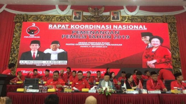 Buka Rakornas PDIP, Megawati Cerita Soal Mahfud dan Ma'ruf Amin