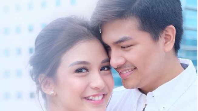 Artis Ini Menikah di Bawah Umur 24 Tahun dan Bikin Kalangan Muda Baper | Yukepo.com