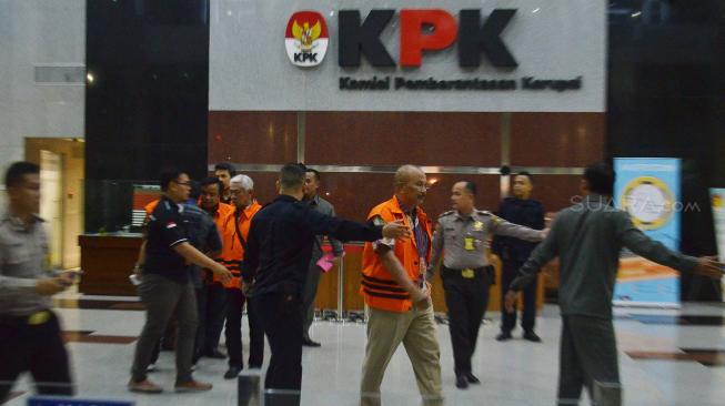 KPK Perpanjang Masa Tahanan 5 Anggota DPRD Malang