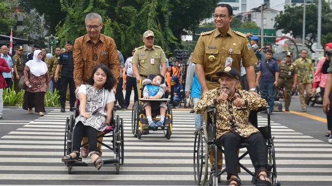 Pelican Cross Difabel Resmi Meluncur di Halte Transjakarta BI