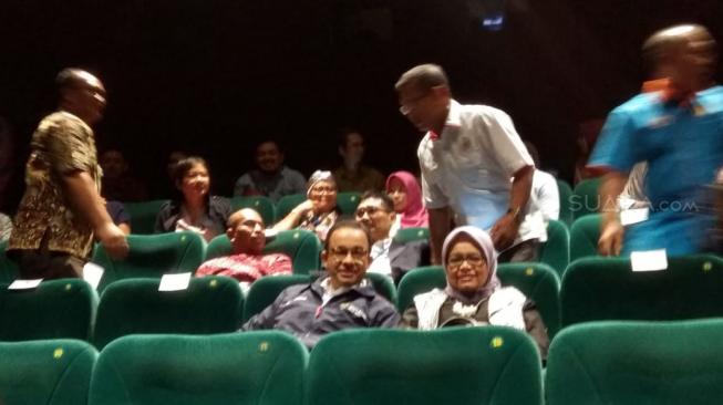 Anies Ajak Istri dan Atlet Asian Games 2018 Nobar ke Bioskop