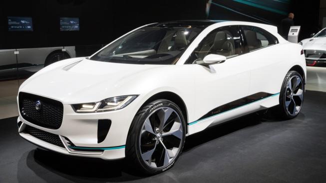 Jaguar I-Pace dalam pameran Frankfurt IAA Motor Show 2017 [Shutterstock].