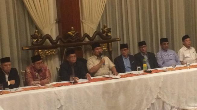 Tim Sukses Belum Final, Prabowo Pilih Soroti Masalah Ekonomi