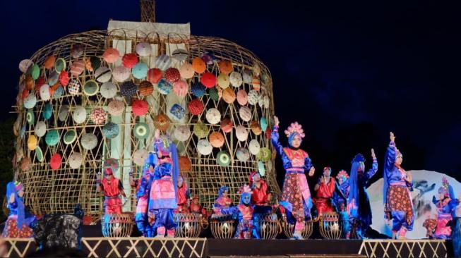 Festival Payung Indonesia 2018 di Candi Borobudur, Jawa Tengah. (Dok: Kemenpar)